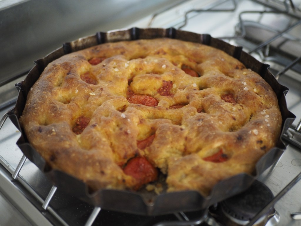 Focaccia barese (Fcazz&nbsp;bareis)